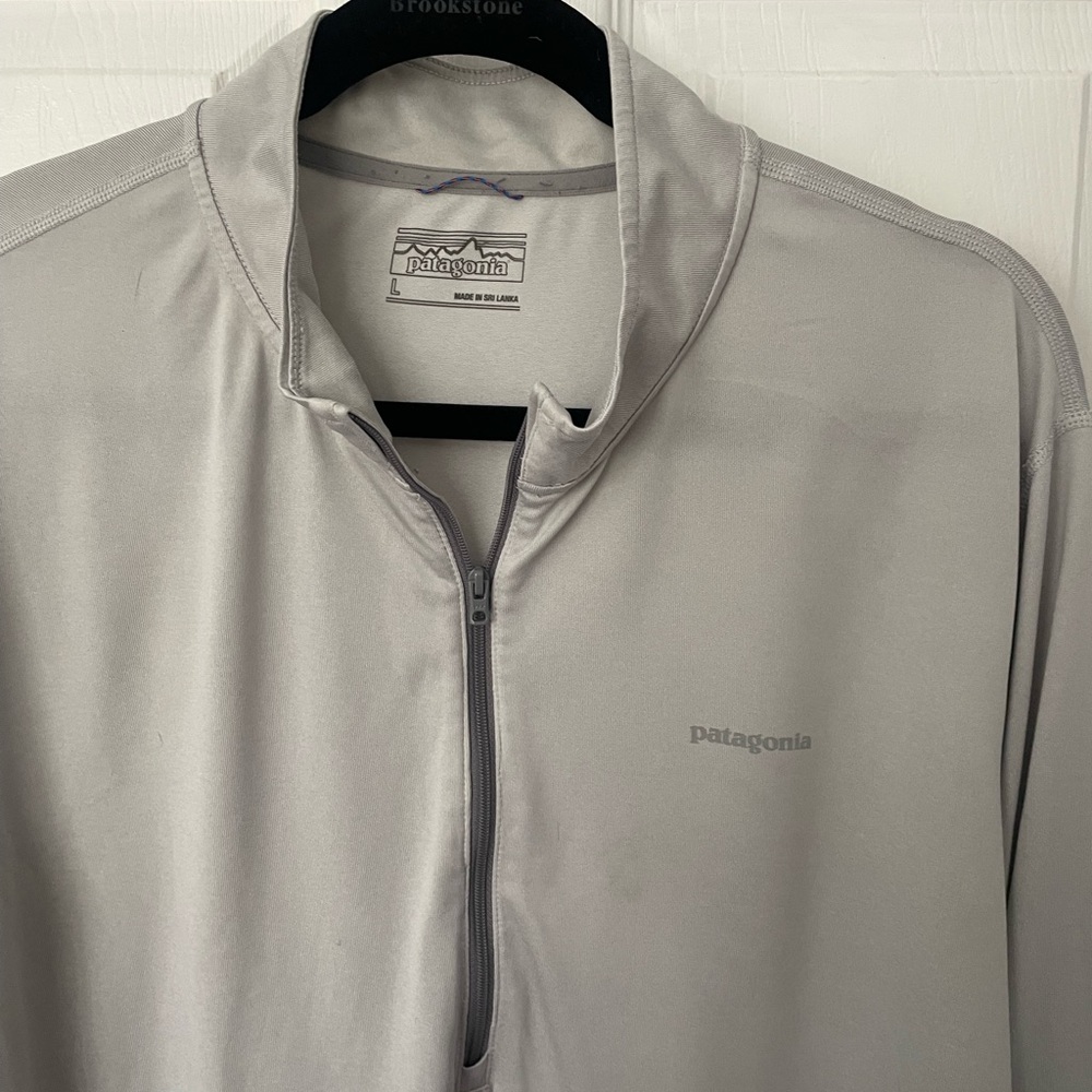 Patagonia Men's Light Gray Zip-Up Jacket